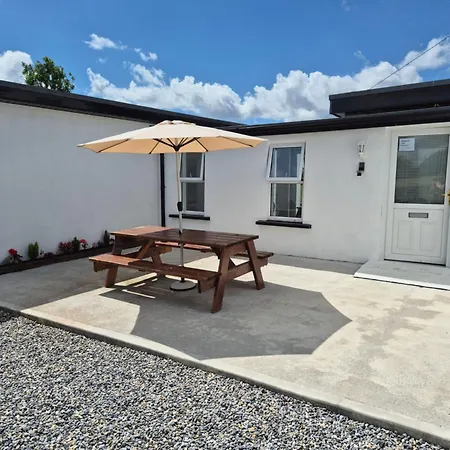 Tranquil Retreat At Carney Commons Dromineer