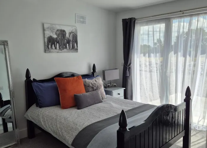 Tranquil Retreat At Carney Commons *